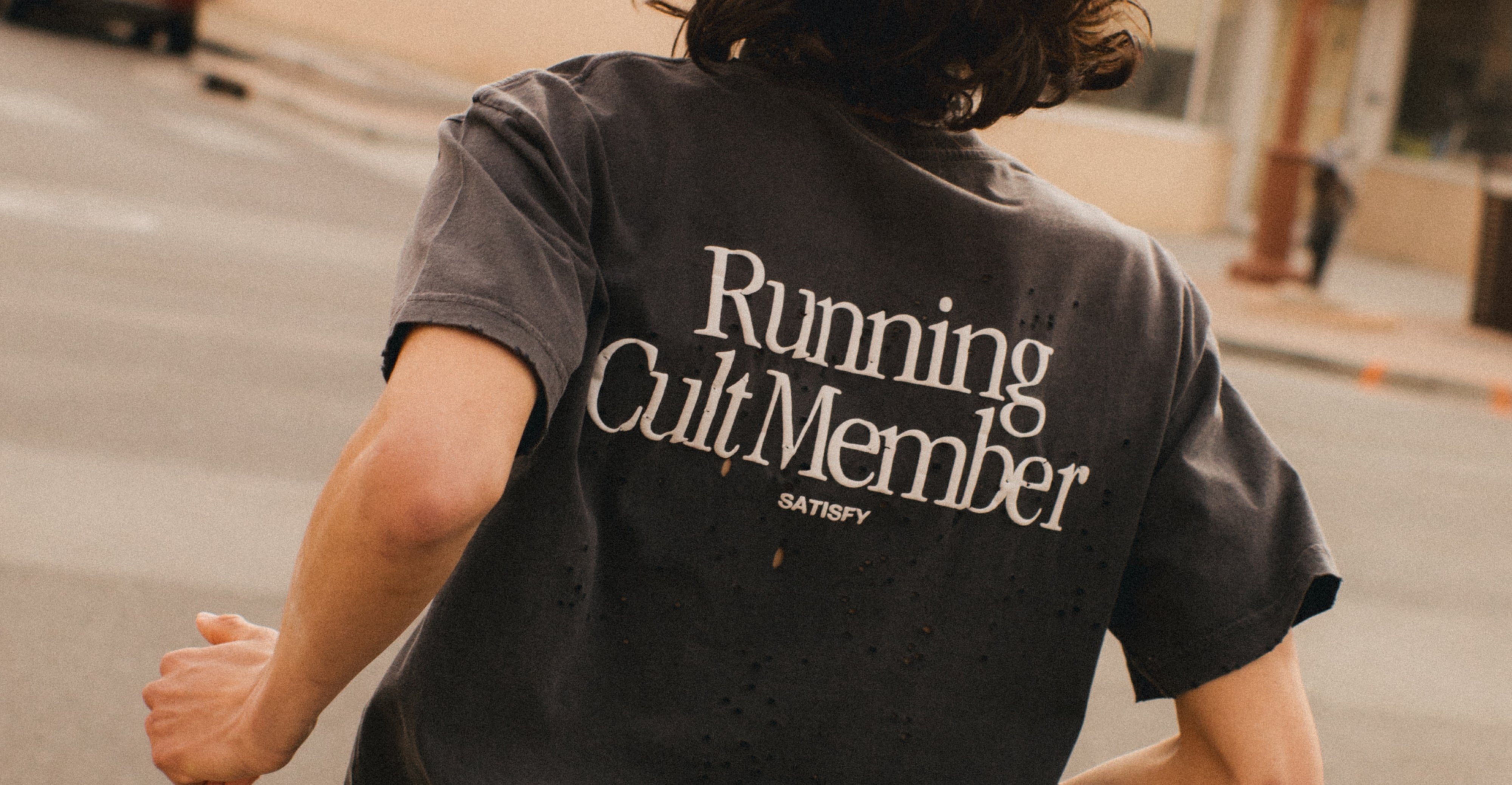 SATISFY Running Cult Member ベスト Mサイズ SATISFY Running Cult Member ベスト Mサイズ - メルカリ