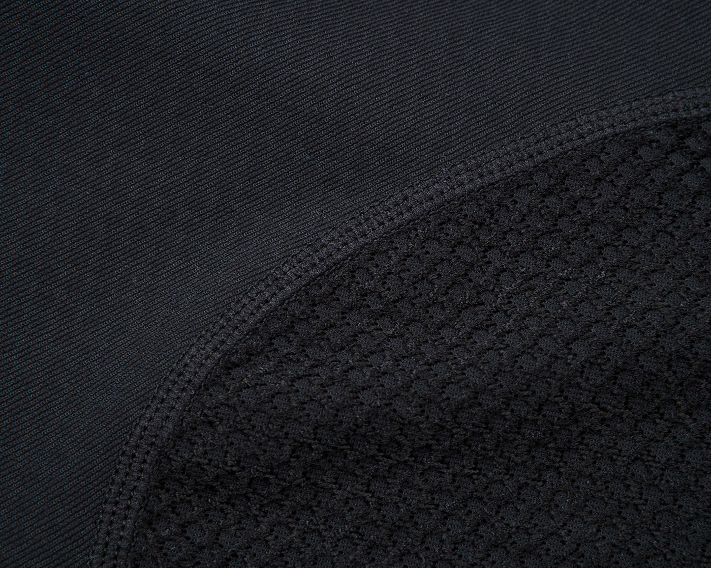 FuzzFleece™ Octa Half-Zip Long Tee
