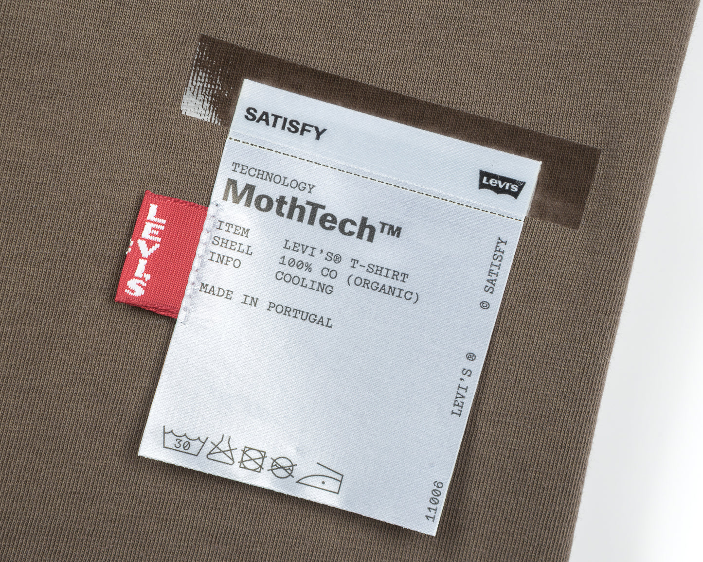 MothTech™ LEVI’S® T-Shirt