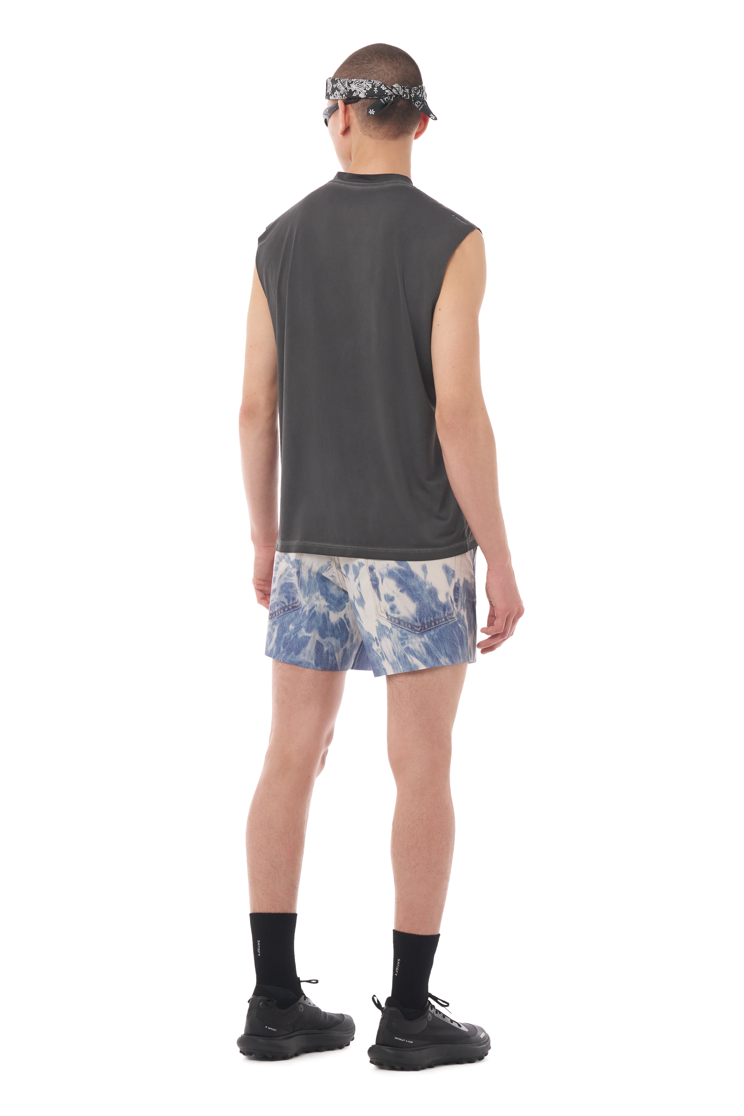 AuraLite™ Muscle Tee Pigment Black – SATISFY