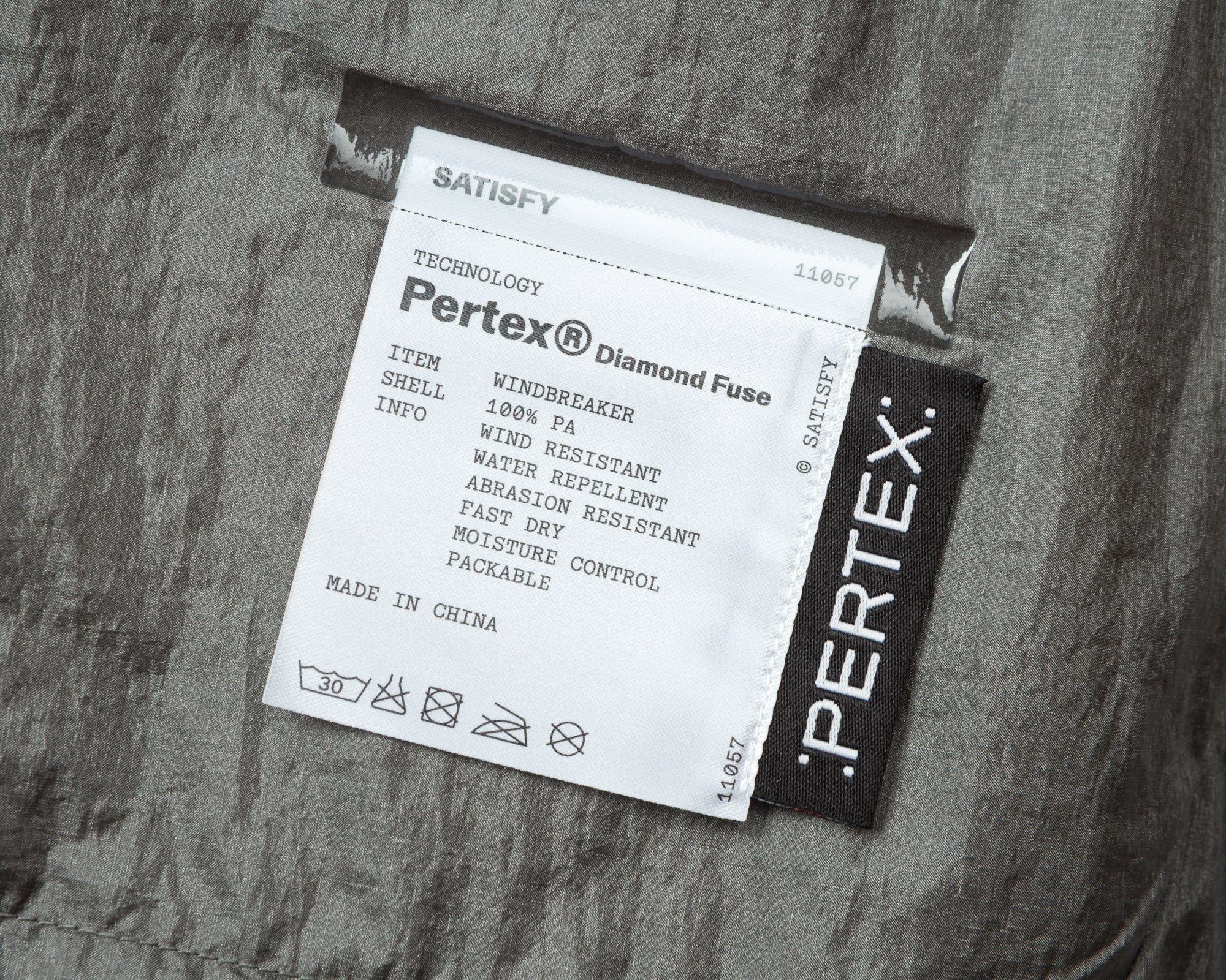 Pertex® Diamond Fuse Windbreaker – SATISFY