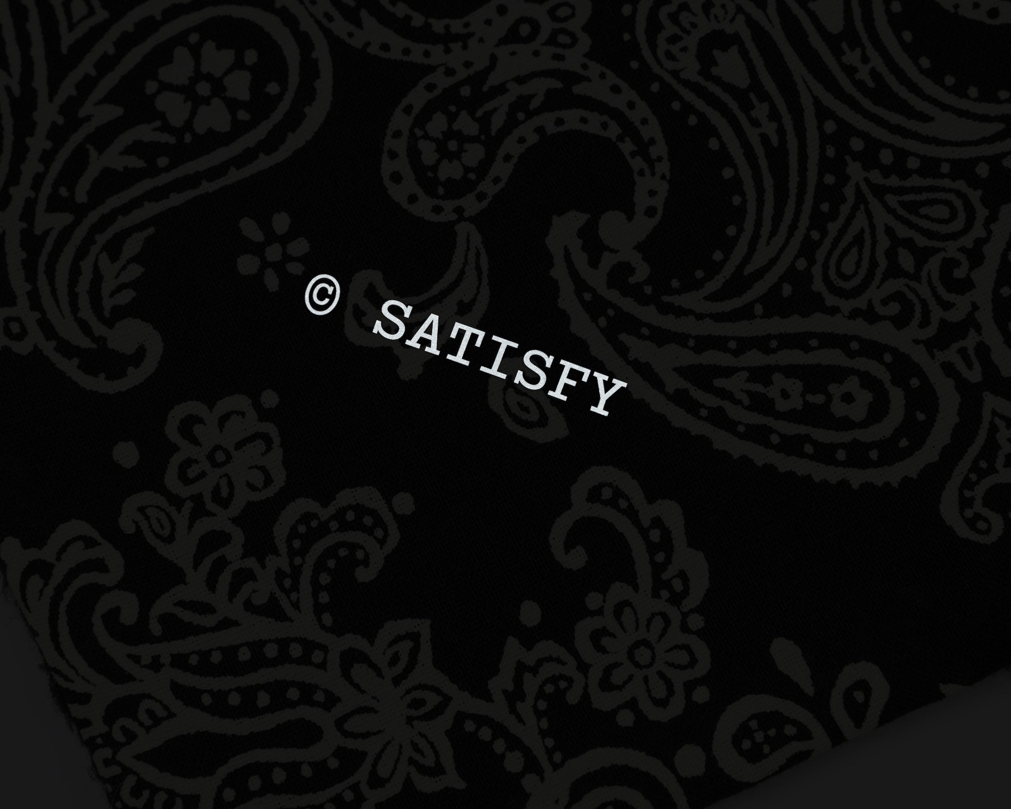 FuzzFleece™ AD Bandana – SATISFY