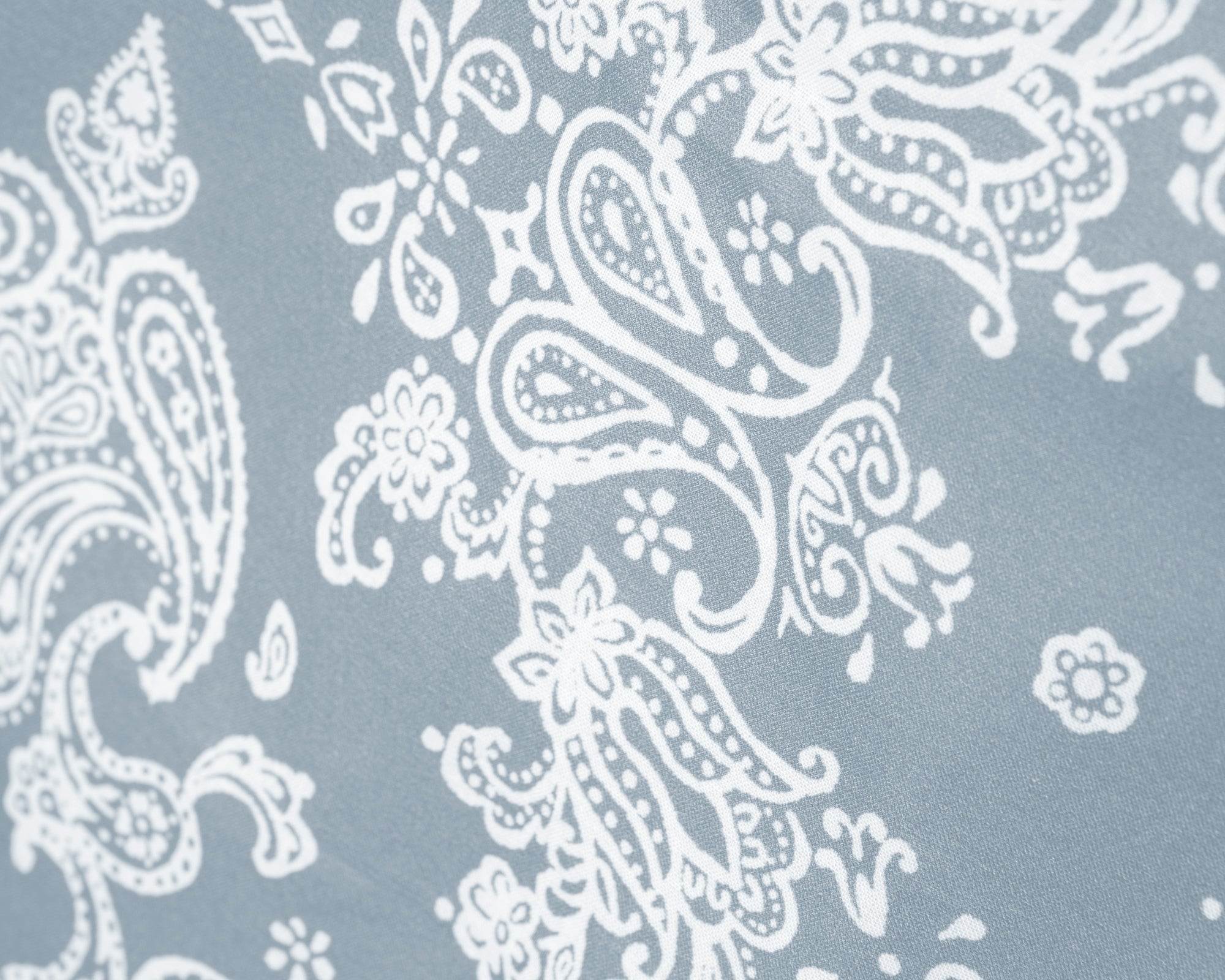 SoftCell™ Bandana – SATISFY