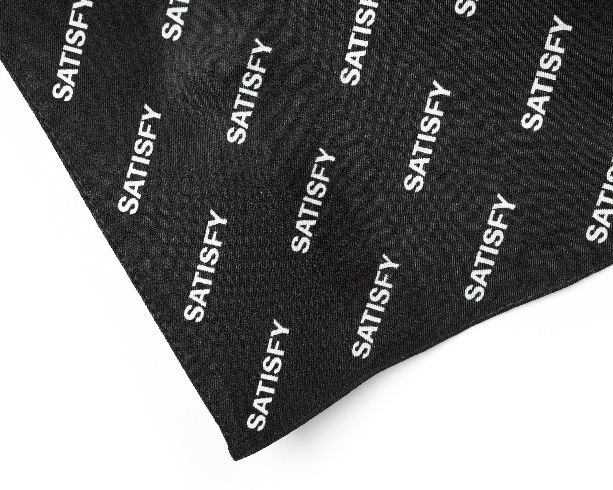 SoftCell™ Carré de soie Bandana