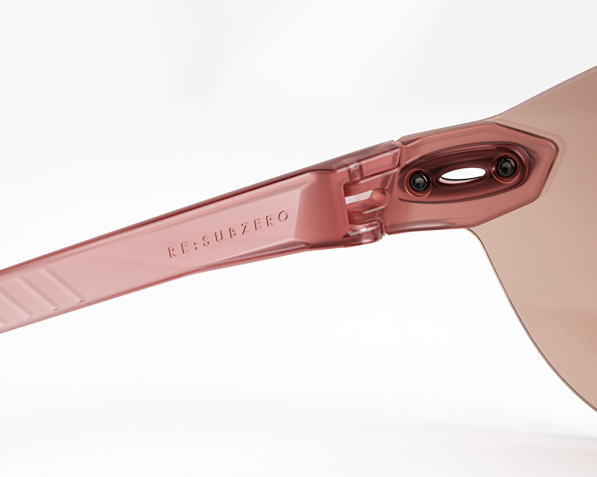 Satisfy® Oakley® Re:SubZero