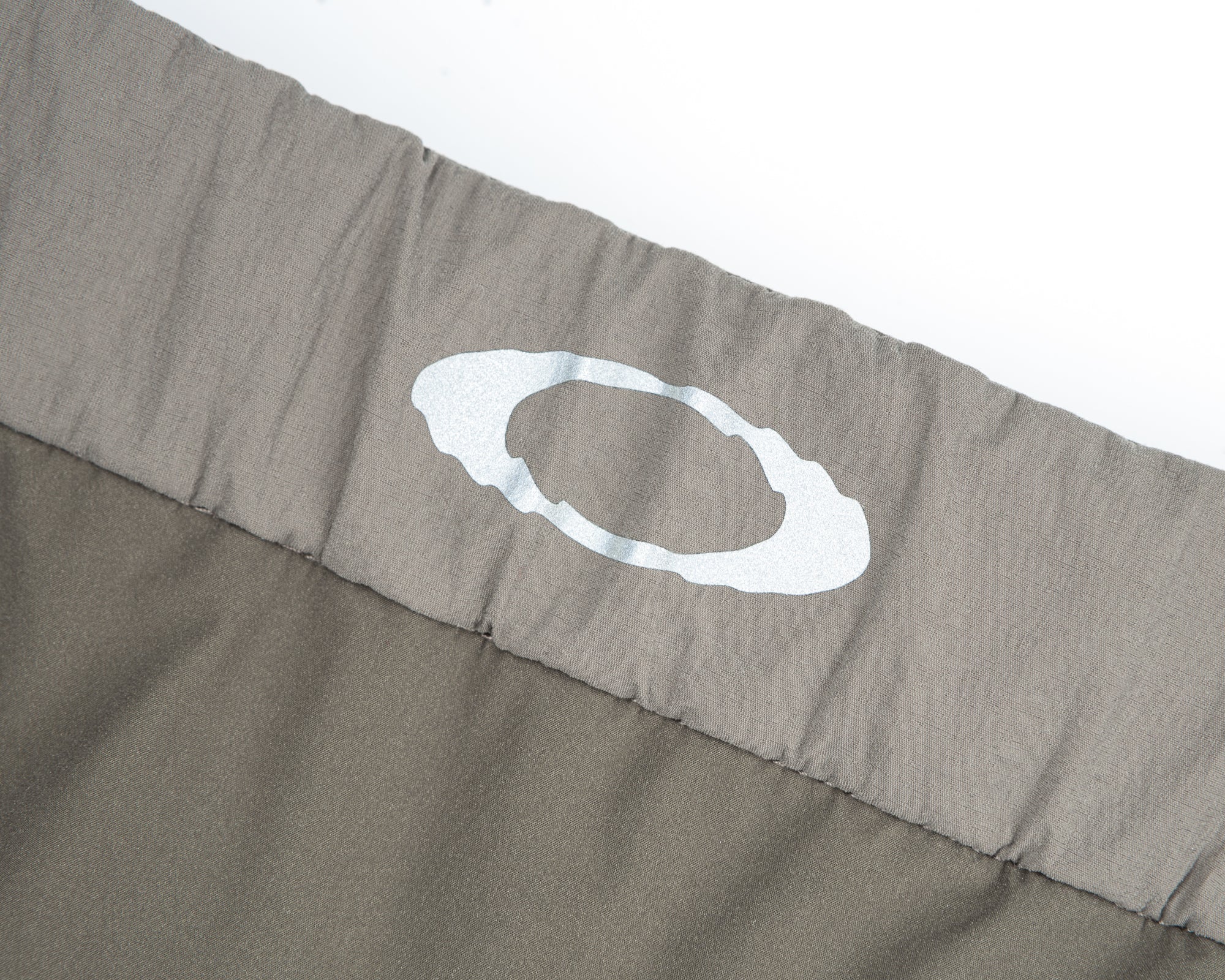 PeaceShell™ Oakley® Belted Shorts System