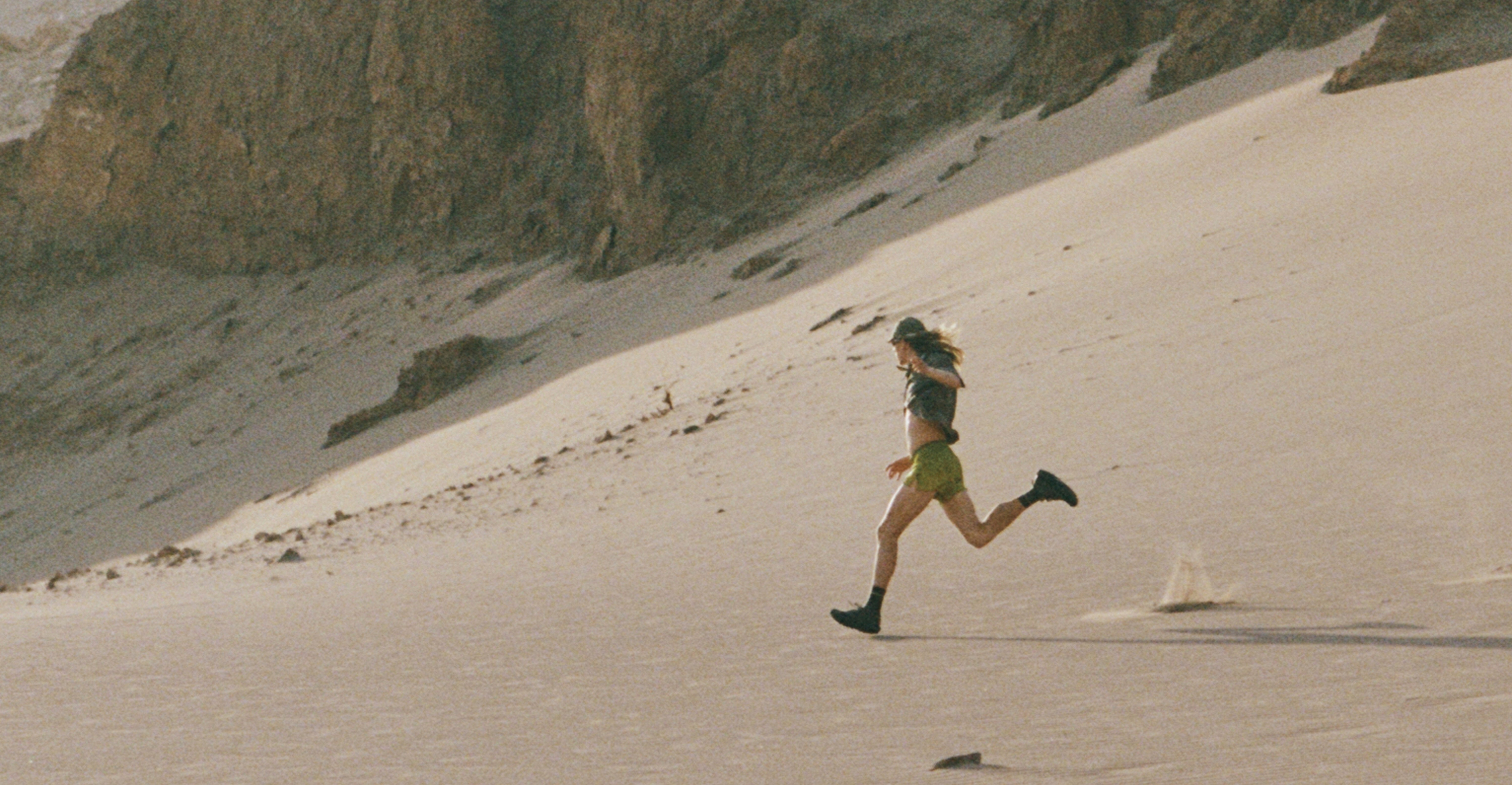 Running Apparel – SATISFY