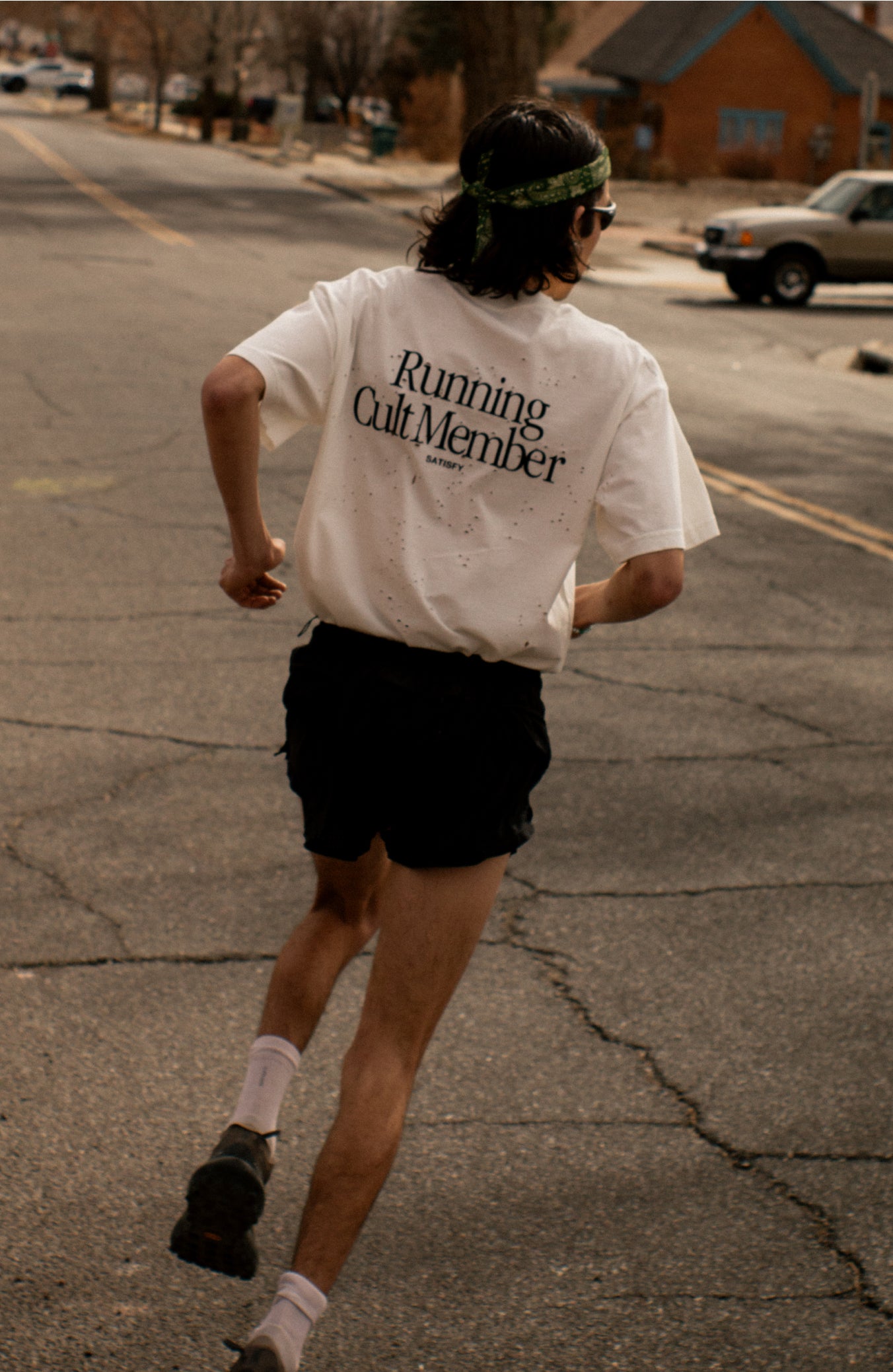 SATISFY Running Cult Member Ｔシャツ Satisfy Running Cult Member T-shirt in Black for Men | Lyst