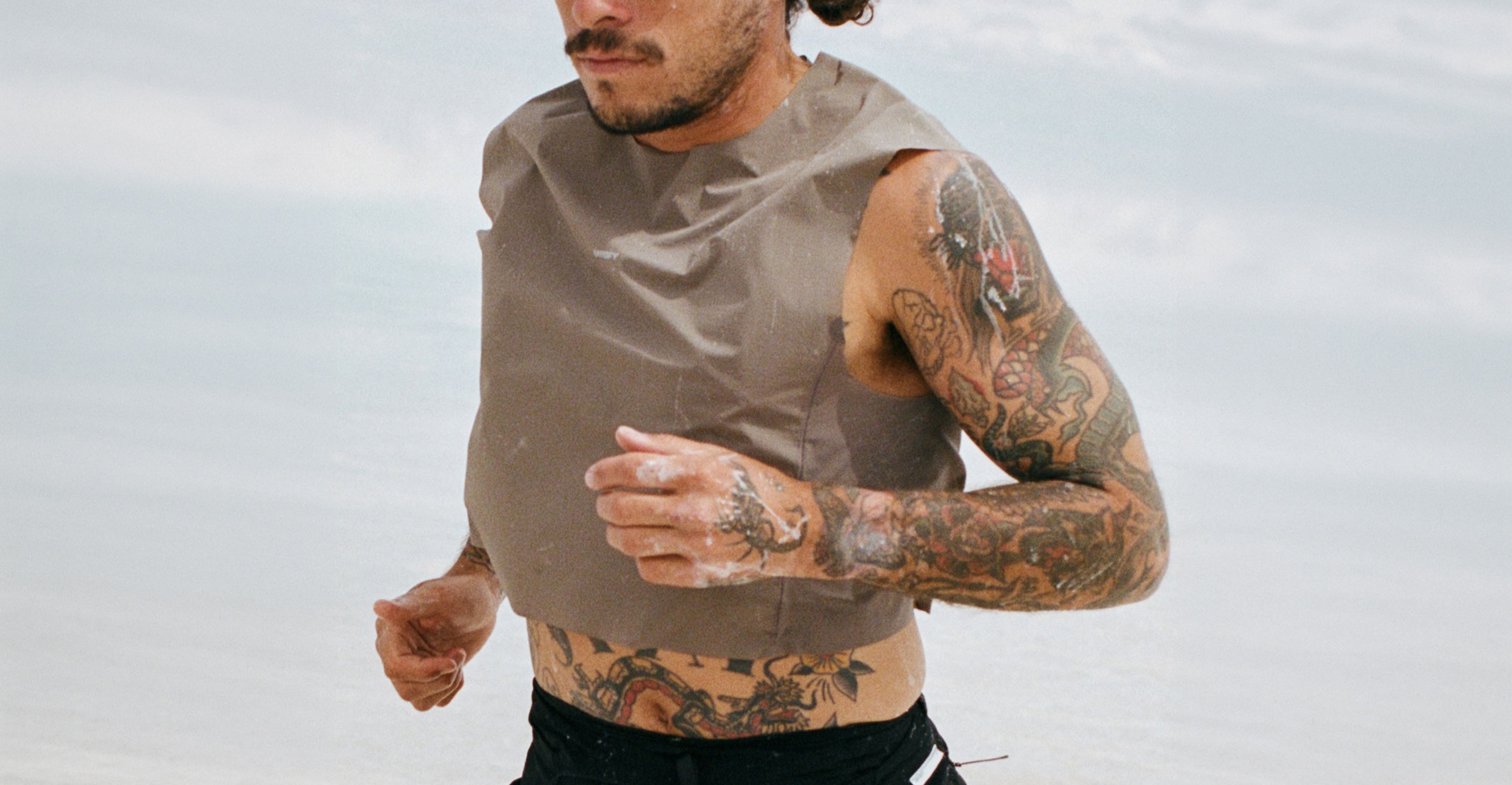 Running Tops – SATISFY