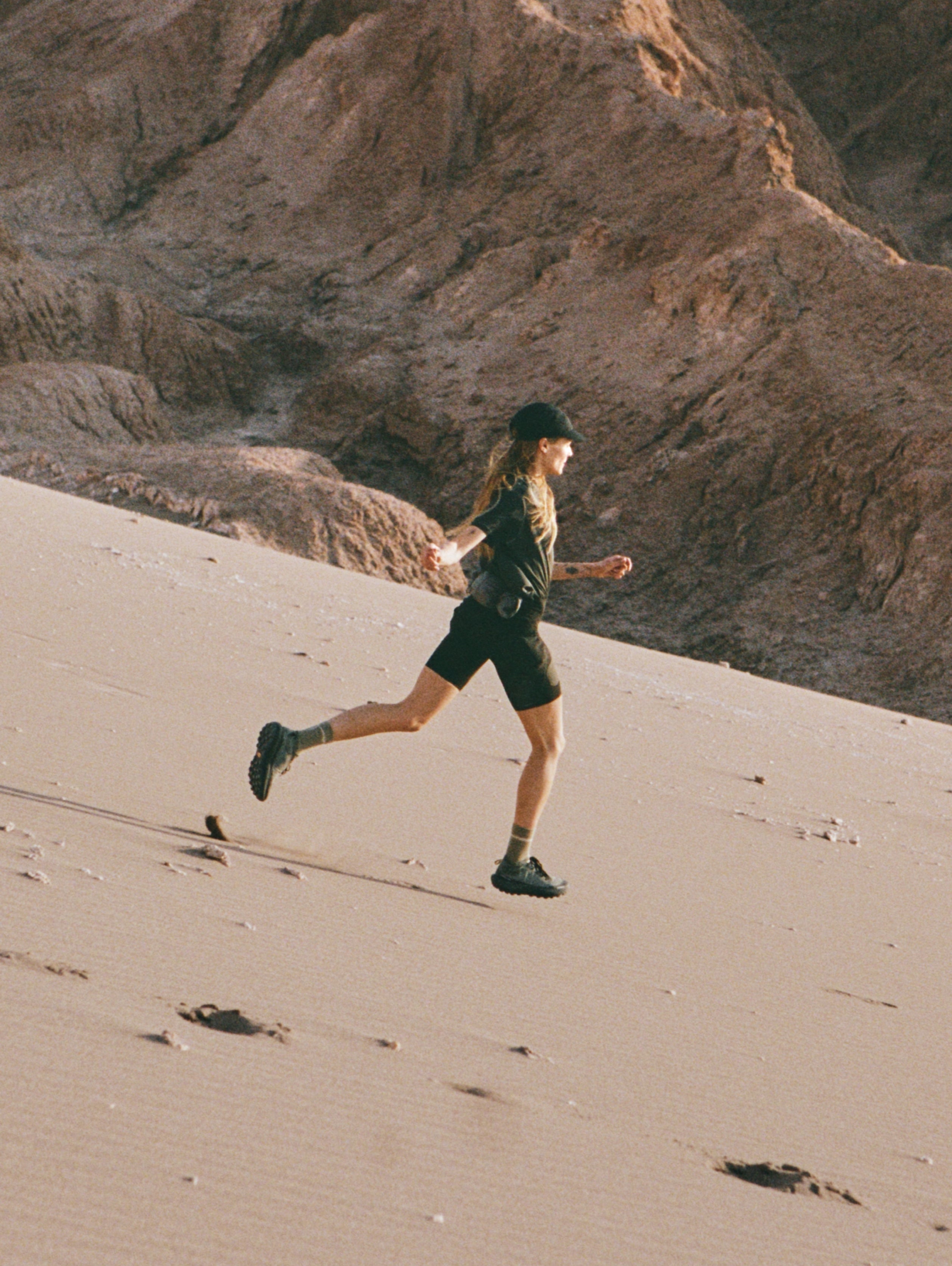 【今週まで掲載】SATISFY ランニング　パンツ SATISFY | Running apparel developed to unlock the High.