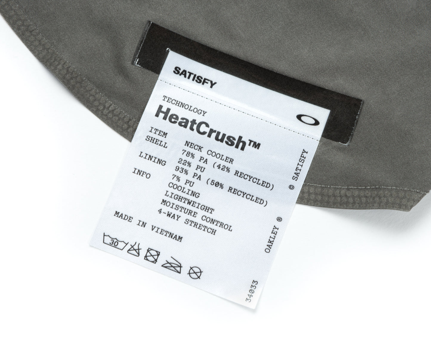 SATISFY® Oakley® HeatCrush™ Neck Cooler