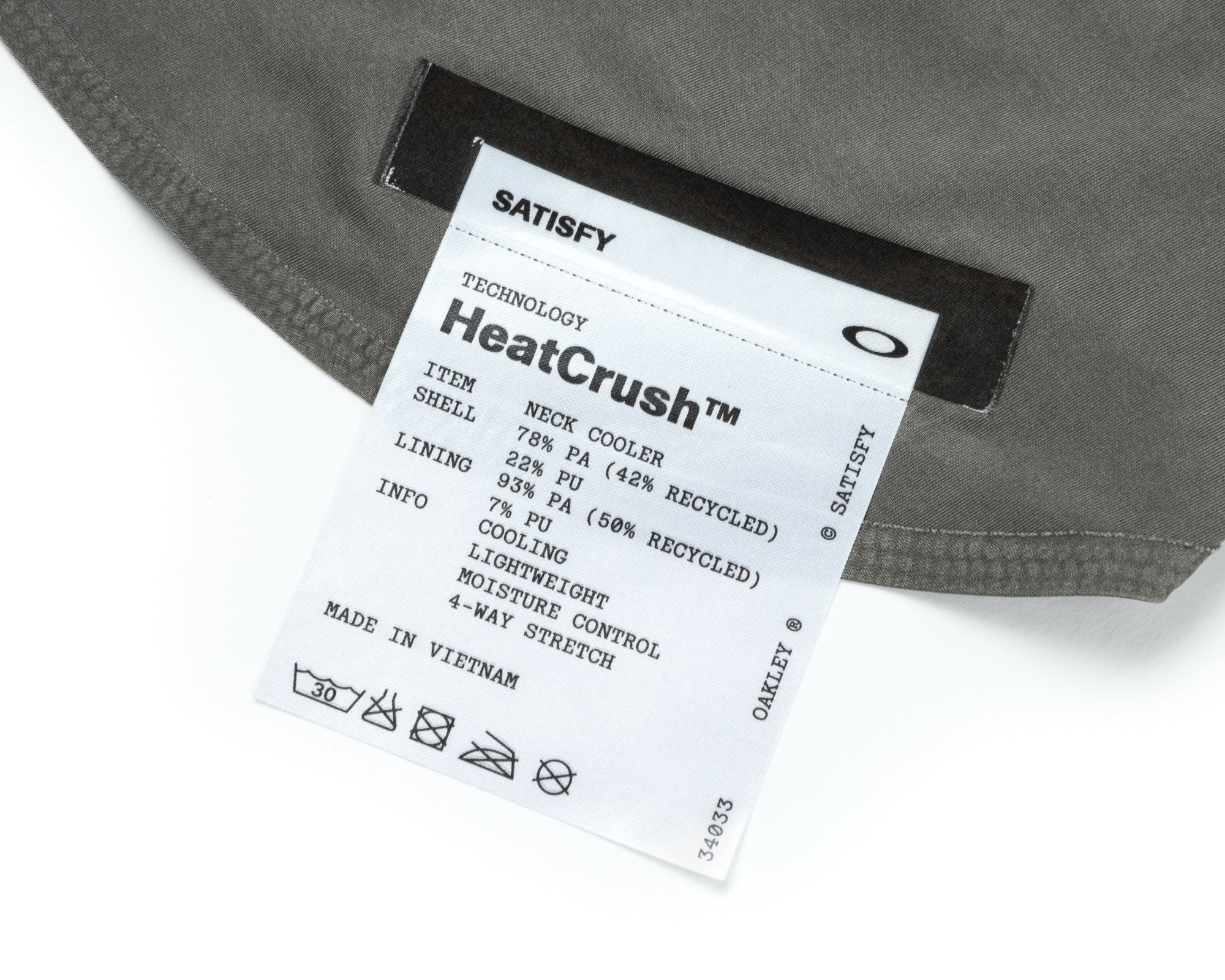 SATISFY® Oakley® HeatCrush™ Neck Cooler