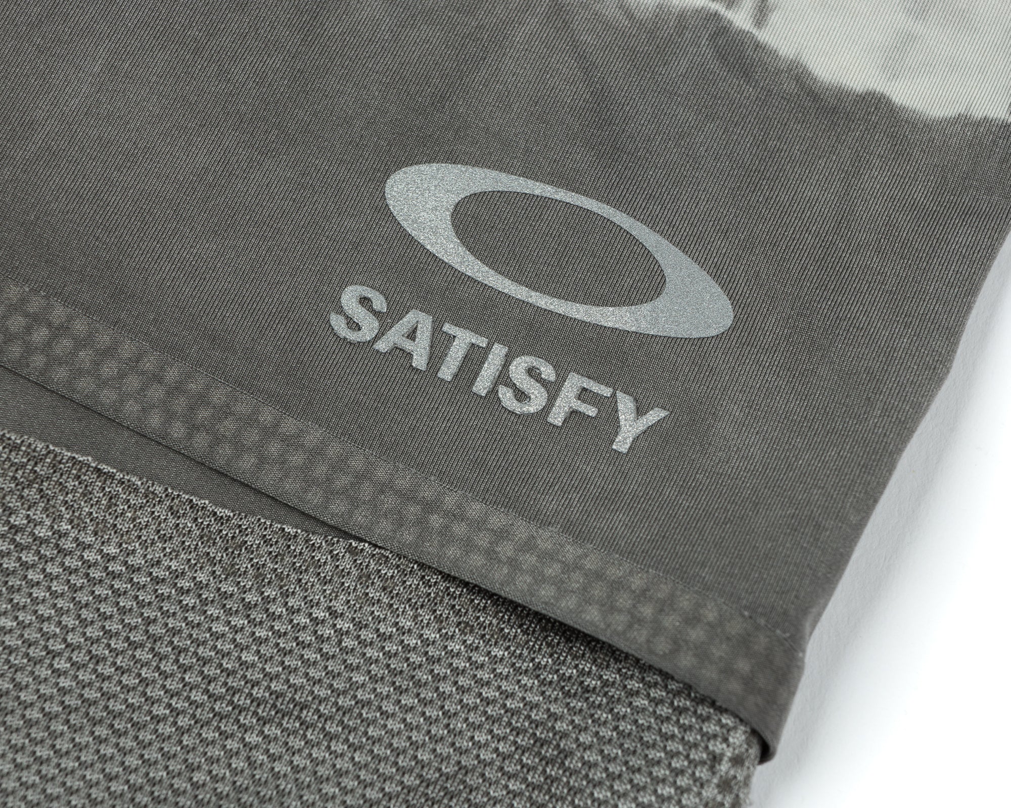 SATISFY® Oakley® HeatCrush™ Neck Cooler